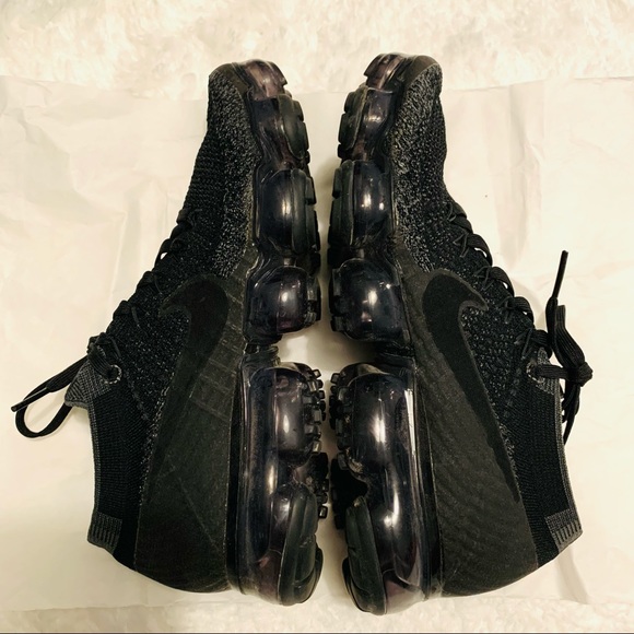 Nike Air Vapormax Flyknit - Picture 4 of 8